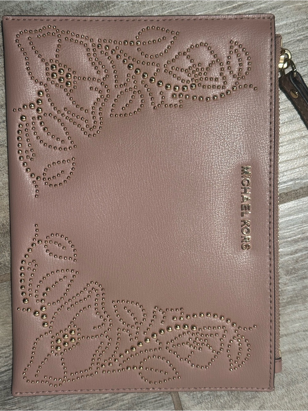 Michael Kors Dusty Rose Studded Leather Clutch⚜️